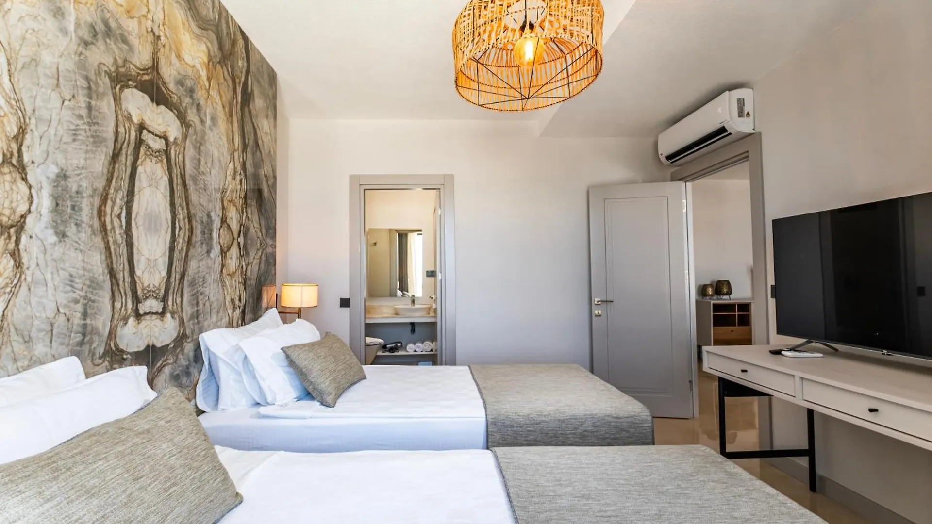 Babana Hotel Golturkbuku